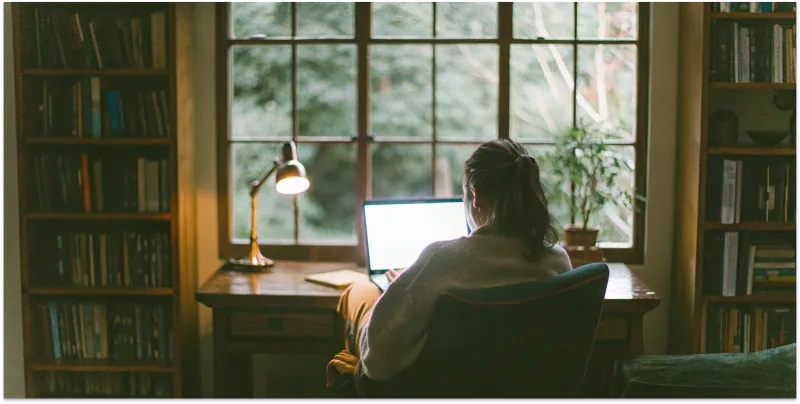 站在樹上的鳥兒不害怕樹枝斷裂，牠相信的是自己的翅膀
